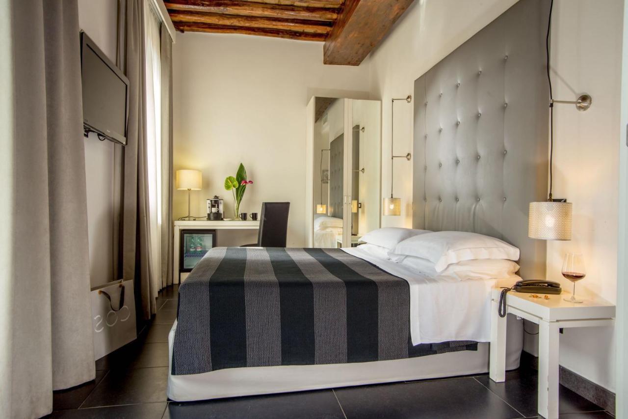 Stay Inn Rome Via Del Corso Екстериор снимка
