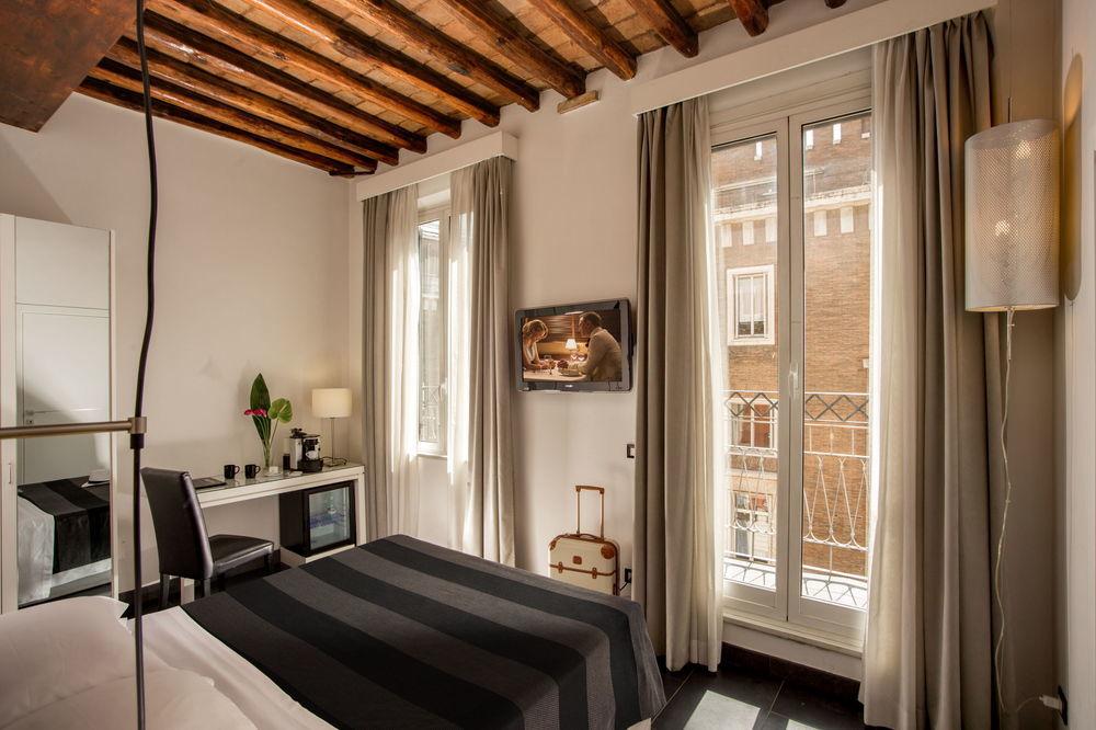 Stay Inn Rome Via Del Corso Екстериор снимка