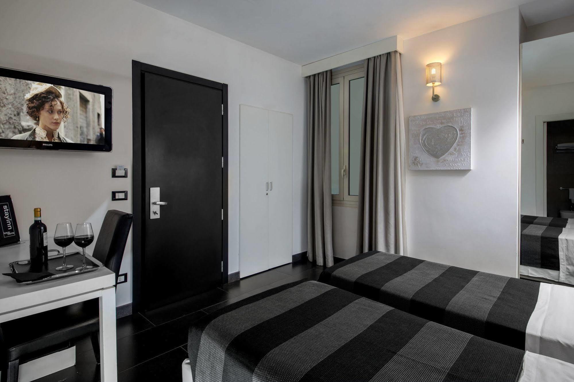 Stay Inn Rome Via Del Corso Екстериор снимка